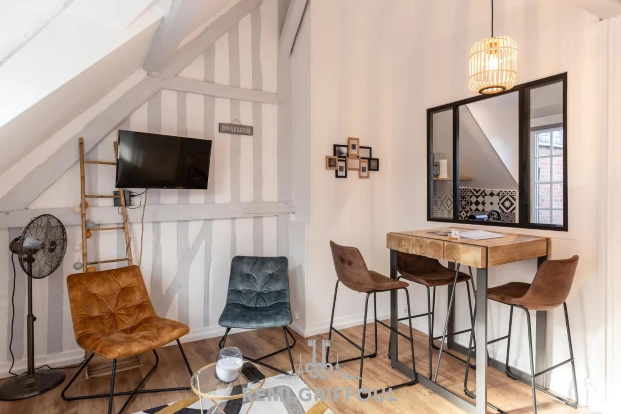 La Capucine - Nice studio - City center Honfleur Esterno foto