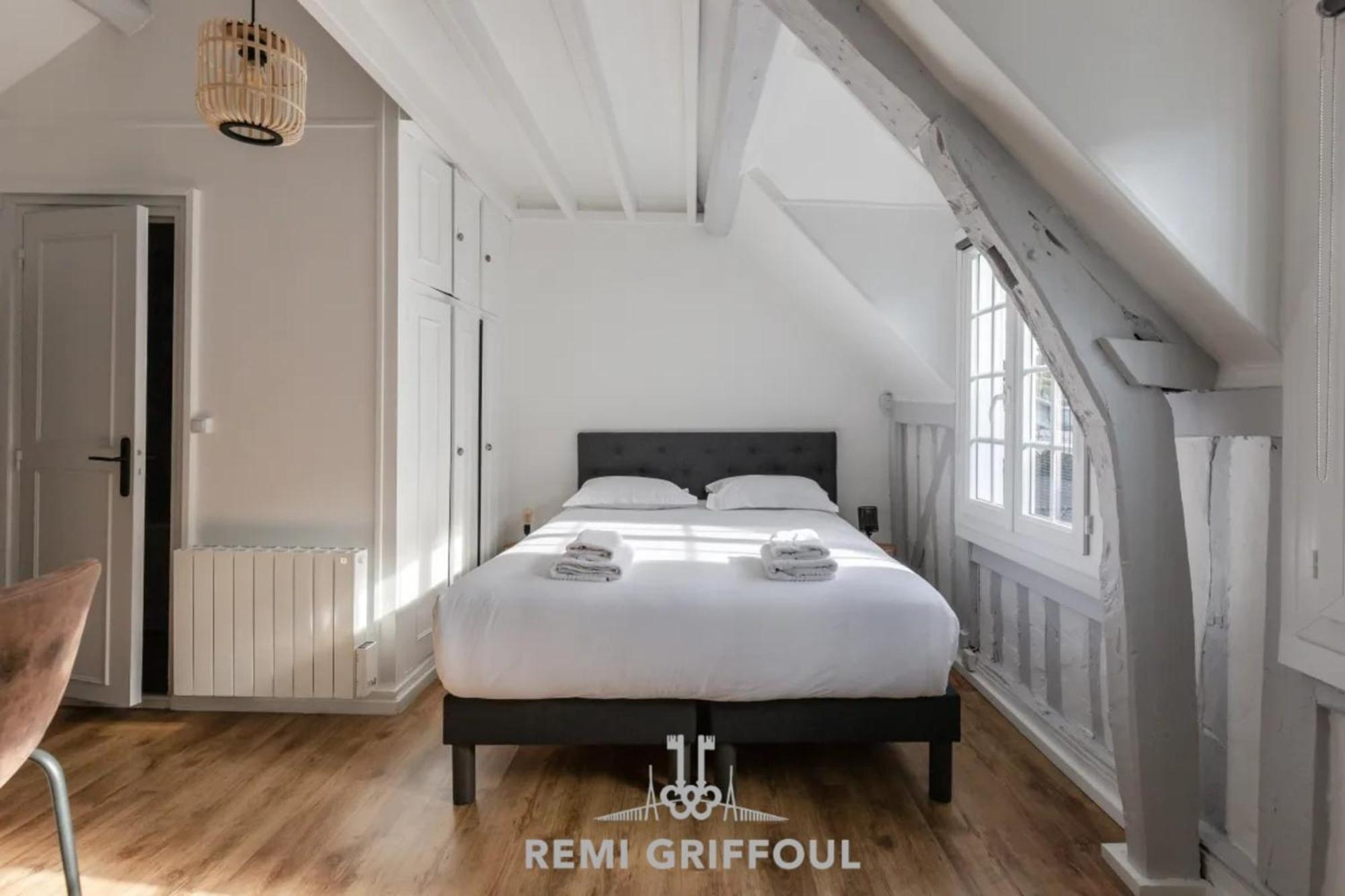 La Capucine - Nice studio - City center Honfleur Esterno foto