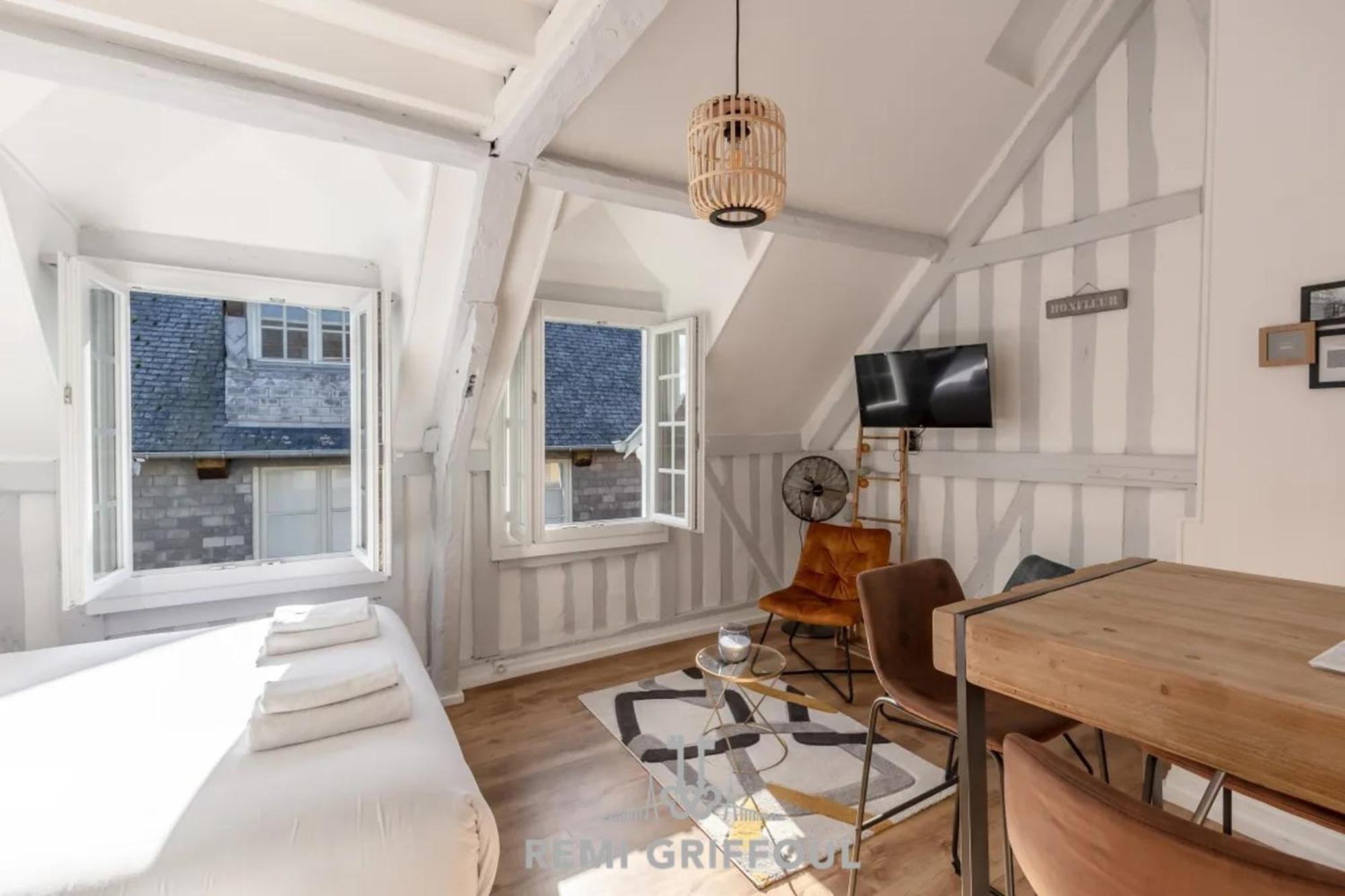 La Capucine - Nice studio - City center Honfleur Esterno foto